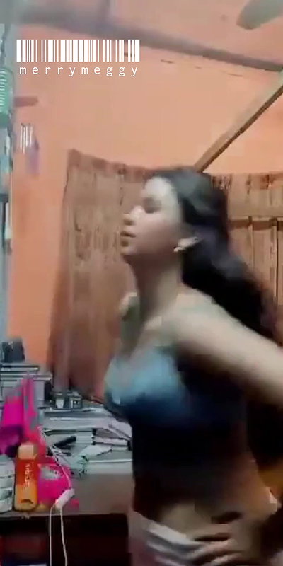small boobs girl nude dance on vc 8516974