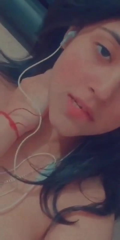 desi girl showing big boobs on video call