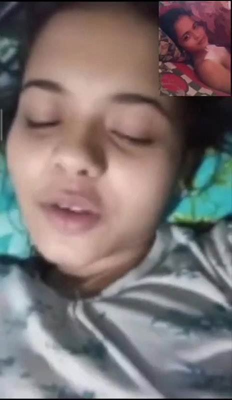 cute Bangladeshi girlfriend boobs show viral call