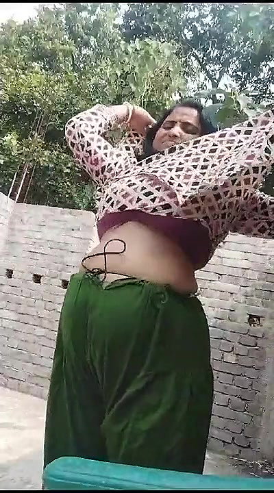 village BBW stripping and naked outdoor sex
