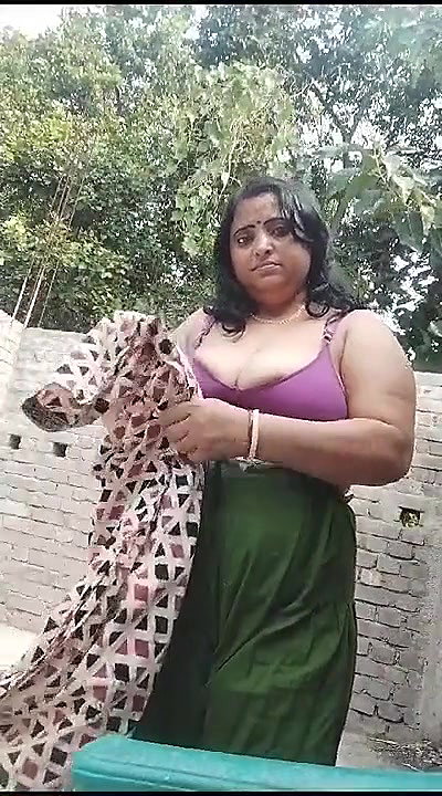village BBW stripping and naked outdoor sex
