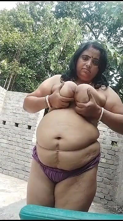 village BBW stripping and naked outdoor sex