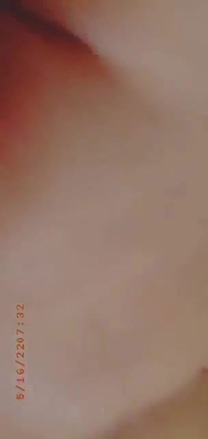 Beautiful Girl Showing her Juicy Pussy