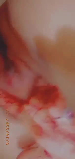 Beautiful Girl Showing her Juicy Pussy