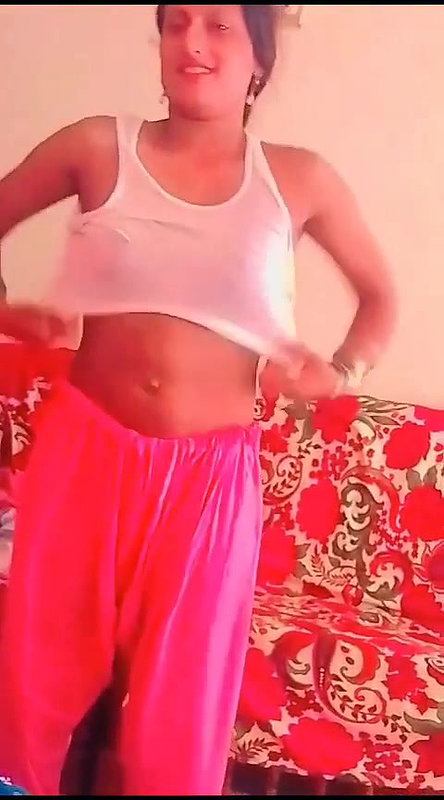 Paki bhabhi boobs show viral video making