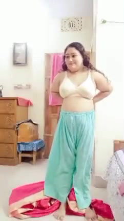 Bangladeshi sex bhabhi pink pussy opening show