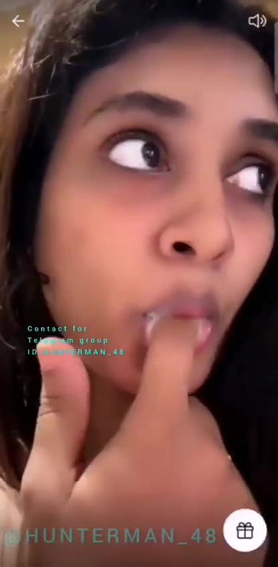 Tango live cam girl boobs show for money