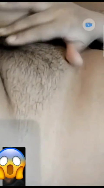 Pakistani Ayesha Akhram video call sex pussy