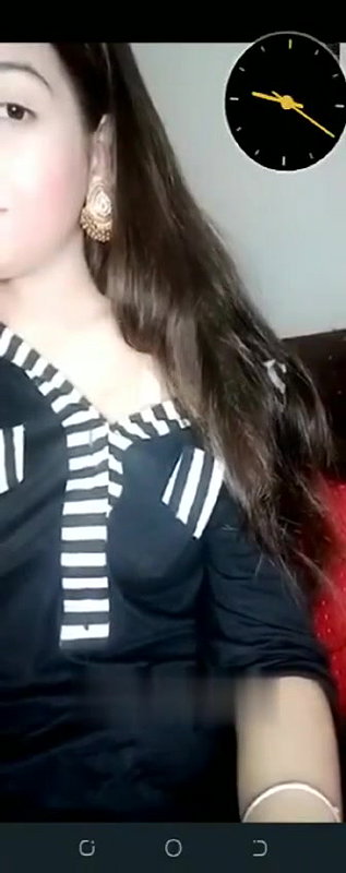 beautiful girl boob show on viral video calling