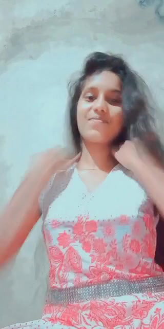 cute girl topless in viral Srilankan sex video