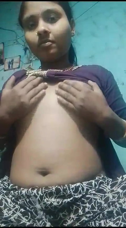 village Indian girl nude boobs and pussy show