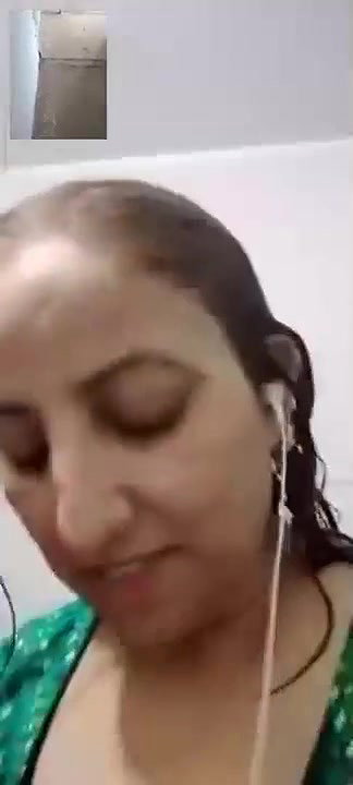 mature MILF aunty shower nude bath video call