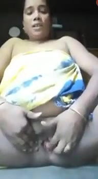 village aunty desi fingering nude horny pussy
