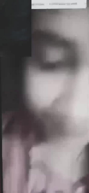 girlfriend boobs show to lover on viral live call