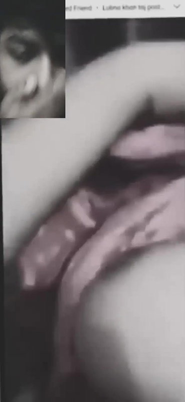 girlfriend boobs show to lover on viral live call
