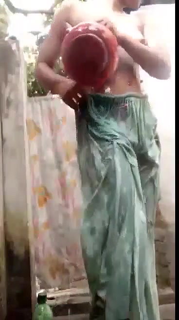 Bengali sex nude bath girl caught by father