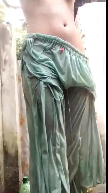 Bengali sex nude bath girl caught by father