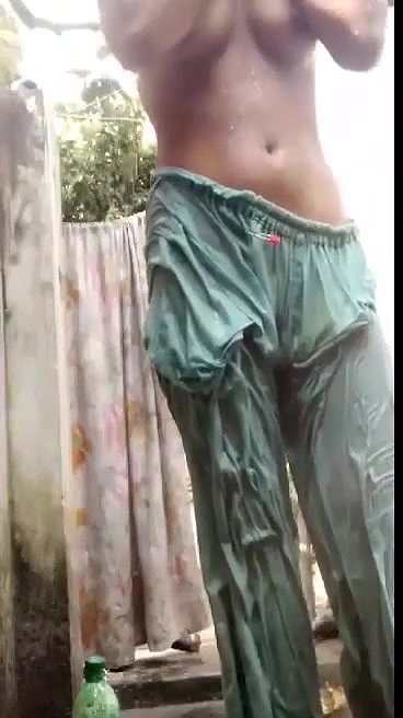 Bengali sex nude bath girl caught by father