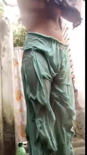 Bengali sex nude bath girl caught by father