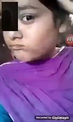 girlfriend exposing big boobs and pussy fingering