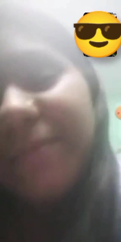 chubby Indian girlfriend showing big boobs