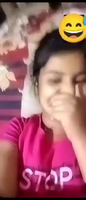 desi cute girl boobs show to lover viral video