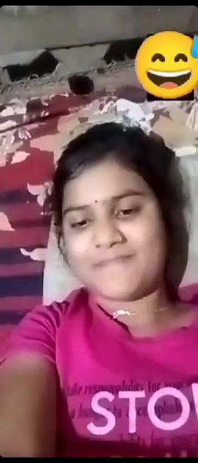 desi cute girl boobs show to lover viral video