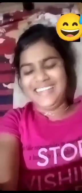 desi cute girl boobs show to lover viral video