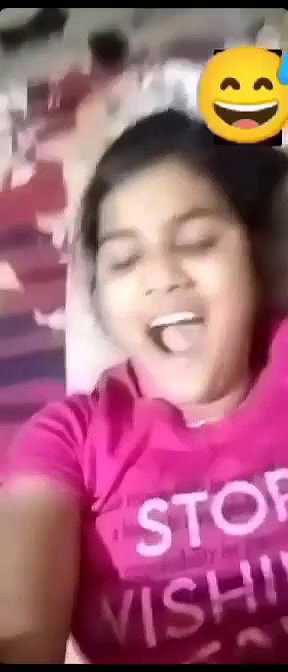 desi cute girl boobs show to lover viral video
