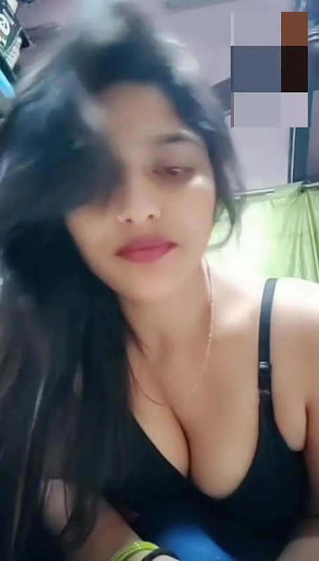 beautiful young busty mumbai girl squeezing boobs nipples showing