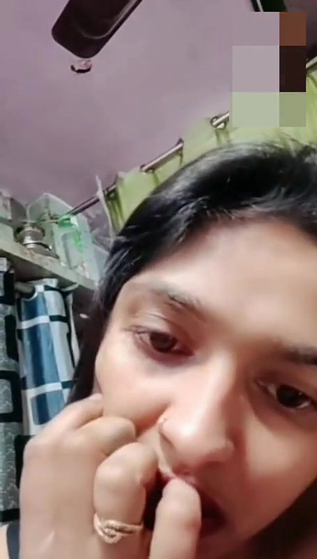 beautiful young busty mumbai girl squeezing boobs nipples showing