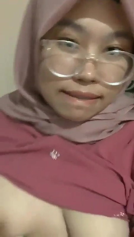 cute girl boobs show