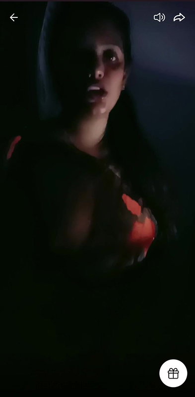 round boob show