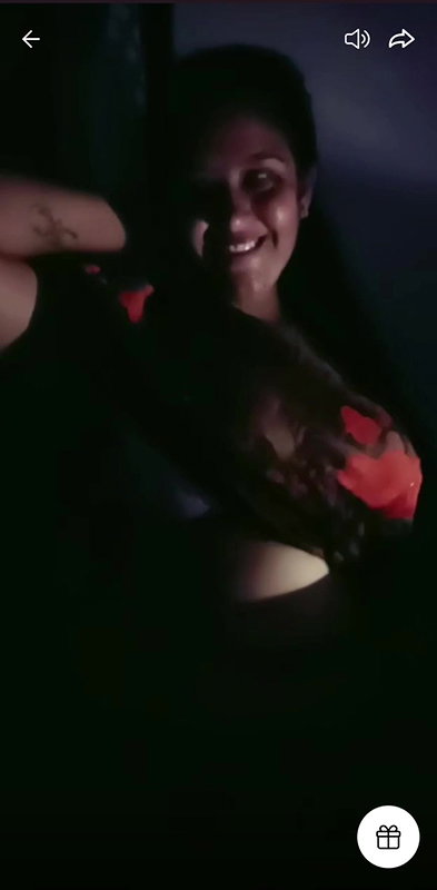 round boob show