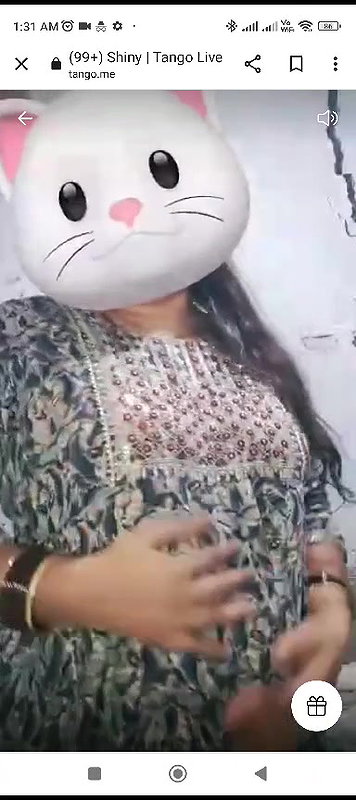 tango girl Shiny boob show