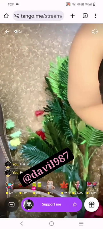 tango girl  TAEISH boob show