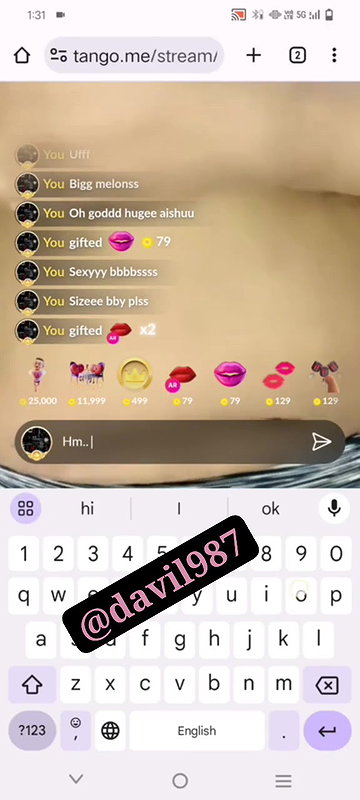 tango girl  TAEISH boob show
