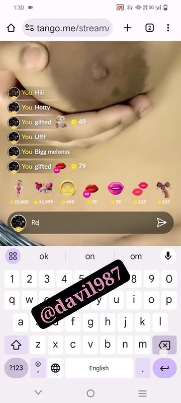 tango girl  TAEISH boob show