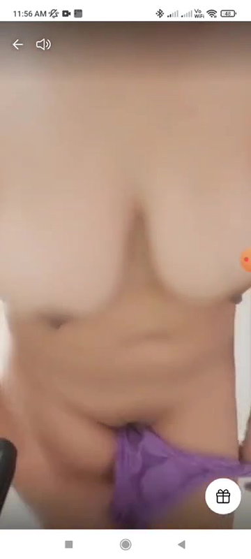 tango girl Shruti nude show