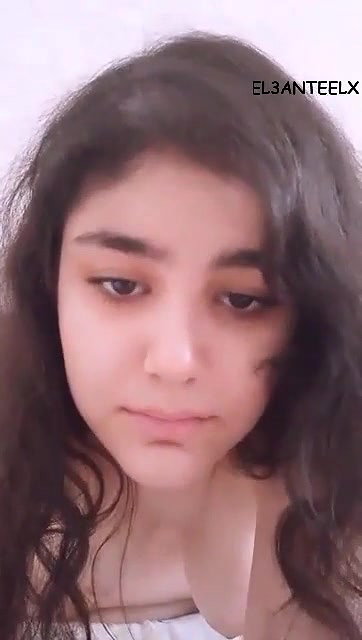 cute girl nude show