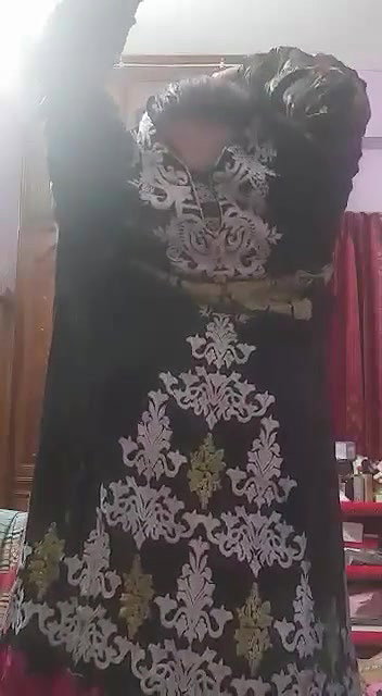 college girl nude dress change