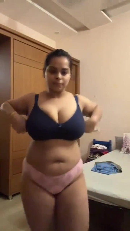 dusky chubby girl nude show