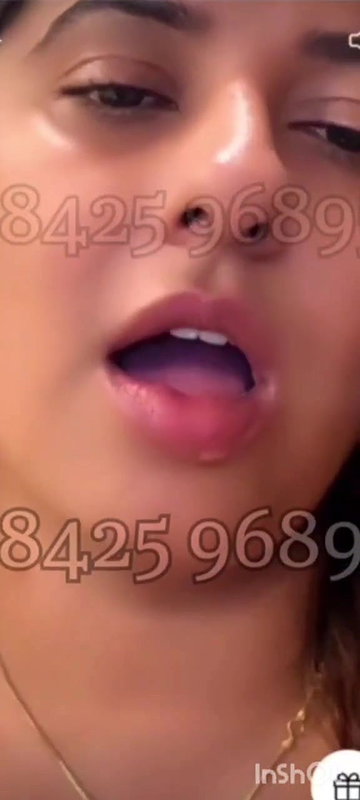 ladki ne chuche dikhayi