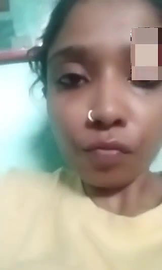 Young Girl Showing Her Boobs Pussy