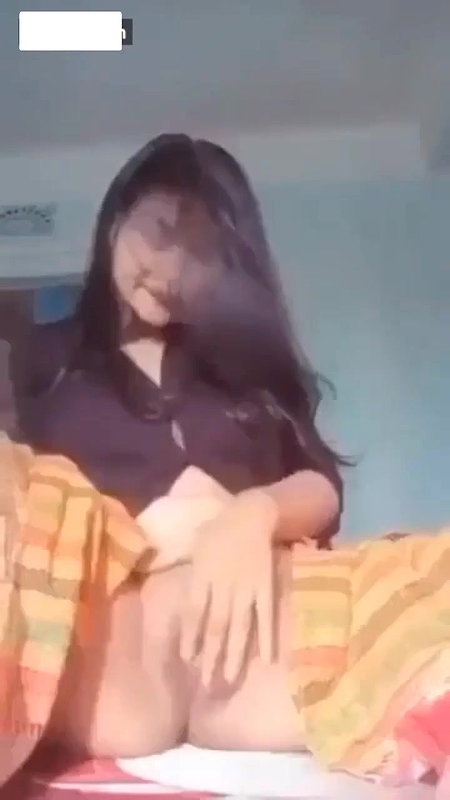 Very Horny Girl Fingering Her Pussy