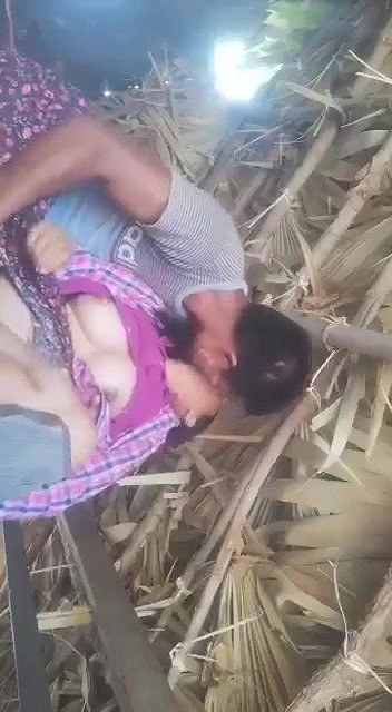 Assamese girl boob press in a hut viral MMS