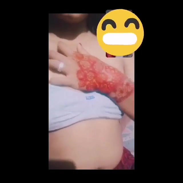 GF video call sex chat showing nude figure