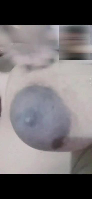 bhabhi showing boobs on video call sex viral MMS