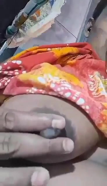 dirty talking bhabhi showing big boobs and pussy