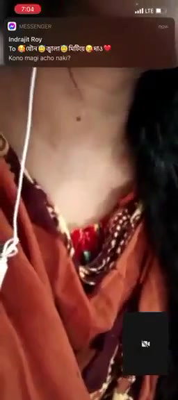 innocent girlfriend showing big boobs on call